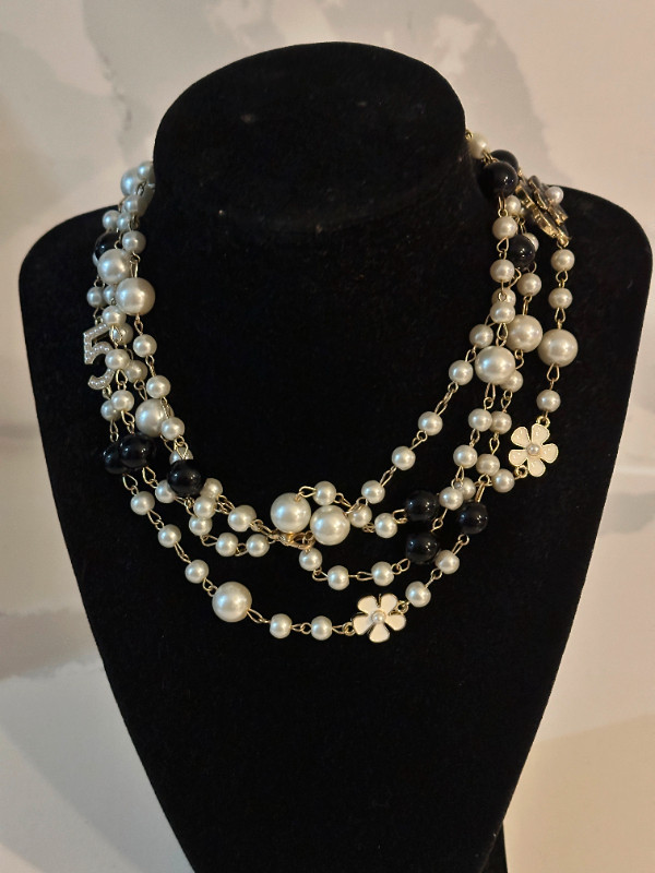 Fashion Designer Inspired Camellia Pearl Long Luxury Necklace in Jewellery & Watches in Barrie - Image 2