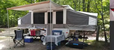 CAMPER TRAILER TOW(SUPER LIGHT) TOW with SUV Go have fun with this fun camper before winter arrives!...