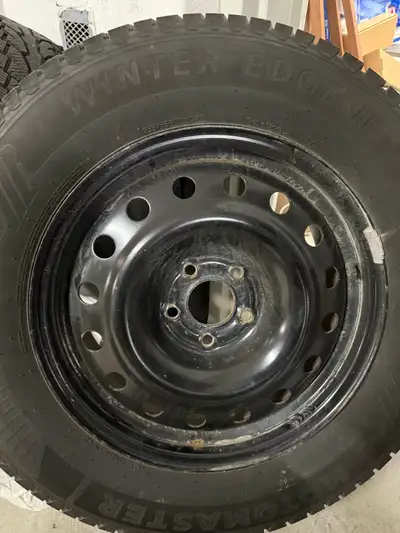 ipike hankook Used one season Chaging due to change of car 5 x 114.3 center bore 67.1 mm