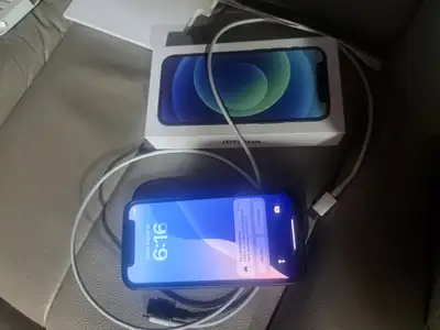 ETAT PARAIT ! IPHONE 12 MINI 64GB ETAT BATTERIE 86%., View more