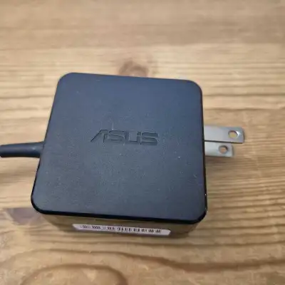 Asus laptop adapter AD890326 19v 1.75a, View more