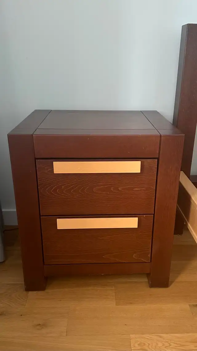 Mobilier de chambre (lit, commode, table de chevet) in Beds & Mattresses in City of Montréal - Image 4