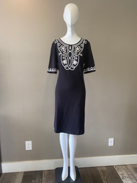 Jones New York Black & White Embroidered Dress - Medium - NWOT