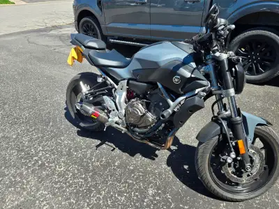 Selling my 2015 Yamaha FZ-07 in showroom condition. With less than 6,000 km, this is a rare, low-mil...