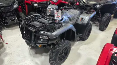 Honda Rubicon 520cc Annee : 2026 Power steering Semi auto au pieds Suspension indépendante Rabais Ho...