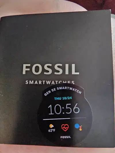 Great watch, only selling because i bought another watch. Comes with all things in photos asking 150...