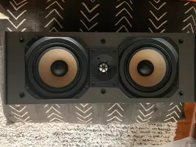 Paradigm Reference Studio CC v.2 Centre/Center Channel Speaker Single owner use since new. Non Smoki...