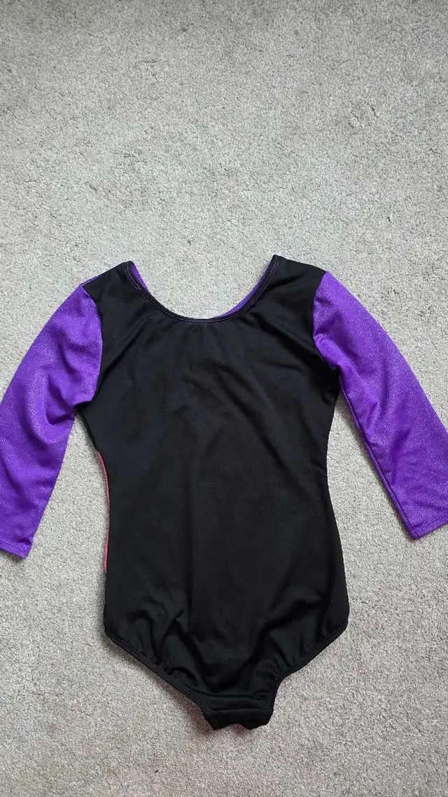 Gymnastics Leotards size 6-7 in Kids & Youth in Moncton - Image 4