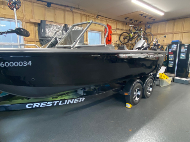 2018  Crestliner 2050 Authority in Powerboats & Motorboats in Grand Bend - Image 4