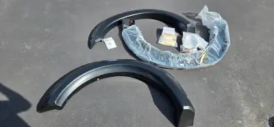 Selling 3 mismatched Ford "new" Bushwacker Flares. Part #20929-02 fits 09-14 F150. Unsure which side...