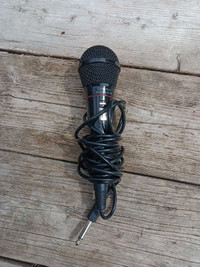 Universal Corded Microphone, Great For Karaoke Machines 