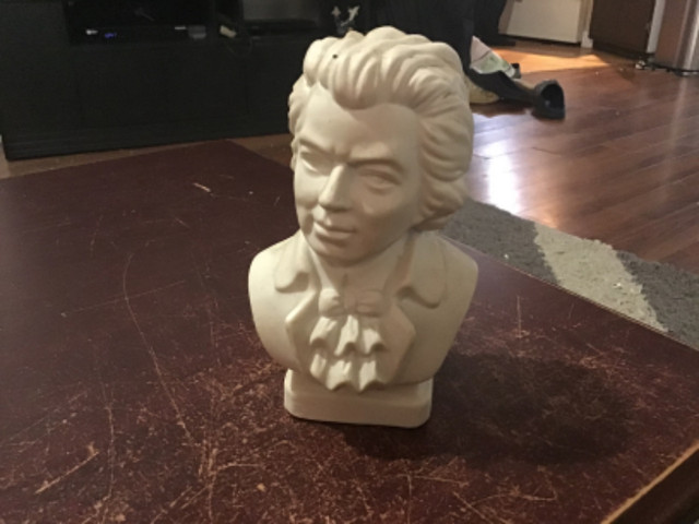 Statuette de Beethoven dans Décoration intérieure et accessoires  à Lévis - Image 2