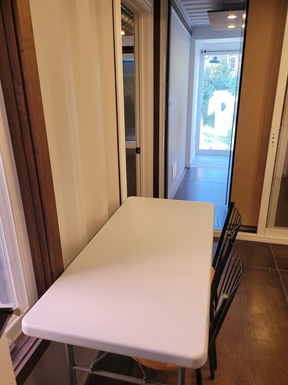 Toronto 2 bedroom unit for $2000 4