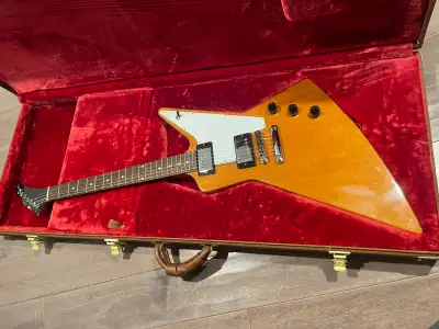 Gibson Explorer, View more