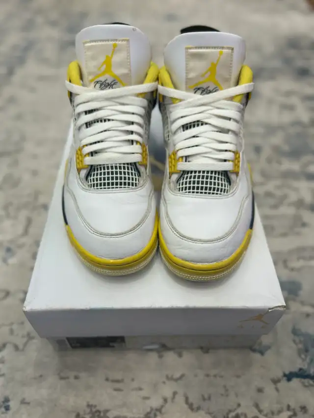 Jordan 4 Vivid Sulfur in Men's Shoes in Mississauga / Peel Region - Image 3