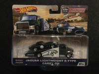 HOT WHEELS Team transport Carry On w/ Jaguar Lightweight E-Type