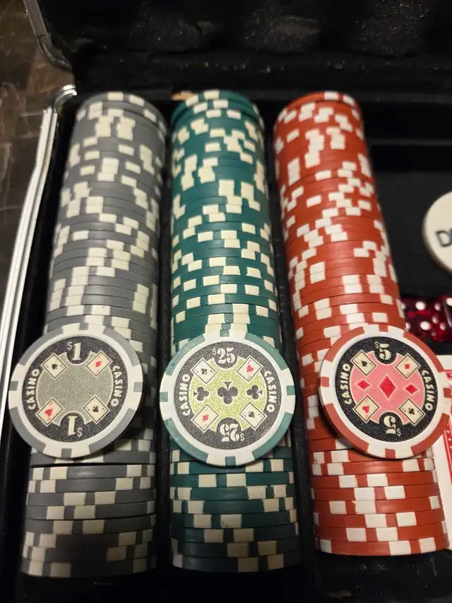 11.5g Professional Poker Chip Set with Case  Poker Chips in Dining Tables & Sets in Barrie - Image 5