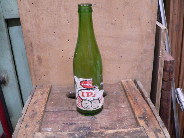 plusieurs bouteille antique de bière a différent prix dans Art et objets de collection  à Lanaudière - Image 4