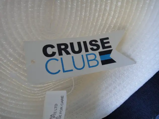 beach hat589631758869483523