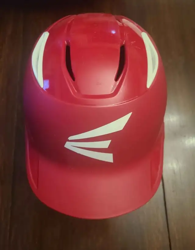 Baseball equipment package (bag, helmet, gloves, pants, bat) in Baseball & Softball in City of Toronto - Image 2