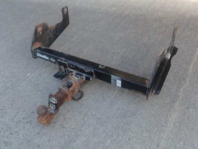 Ford F150 trailer hitch in Other Parts & Accessories in Cambridge - Image 3