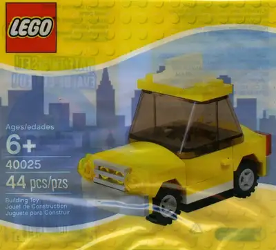 Lego Creator, Yellow car / New York cab, #40025. Complete in open bag, with pamphlet