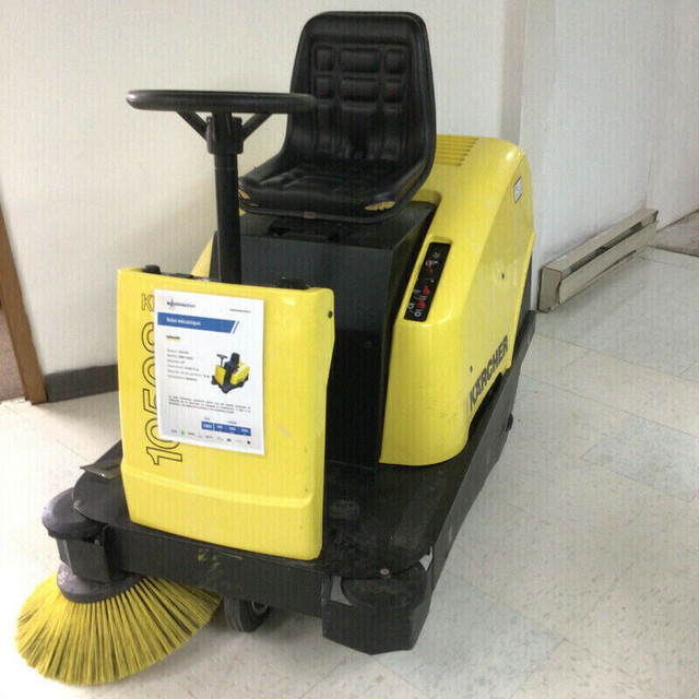 Refurbished Karcher KMR 1050S Ride on Sweeper in Other Business & Industrial in Vernon - Image 4