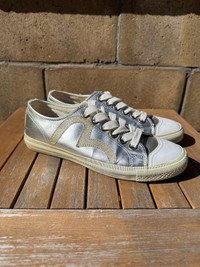 Vintage Rare Evisu Silver Low Top Sneakers Y2K