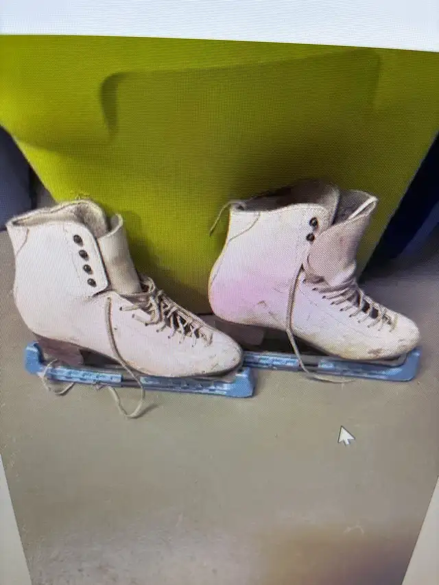 Jackson reinforced leather figure skates in Skates & Blades in Oakville / Halton Region - Image 3