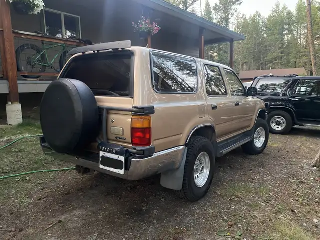 1991 Toyota 4Runner in Cars & Trucks in 100 Mile House - Image 5