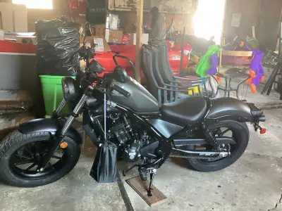 2022 Honda Rebel 300, never driven, new. Comes with cover. No liens, asking $5500.00