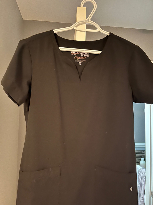Black uniform scrub tops  in Women's - Other in Saskatoon - Image 3