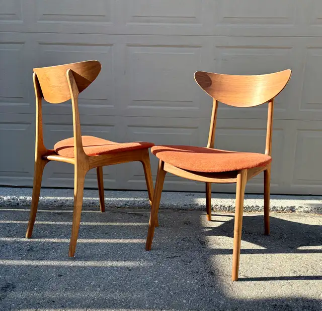 Walnut not Teak Vintage MCM Dining Chairs  in Dining Tables & Sets in Oshawa / Durham Region - Image 6