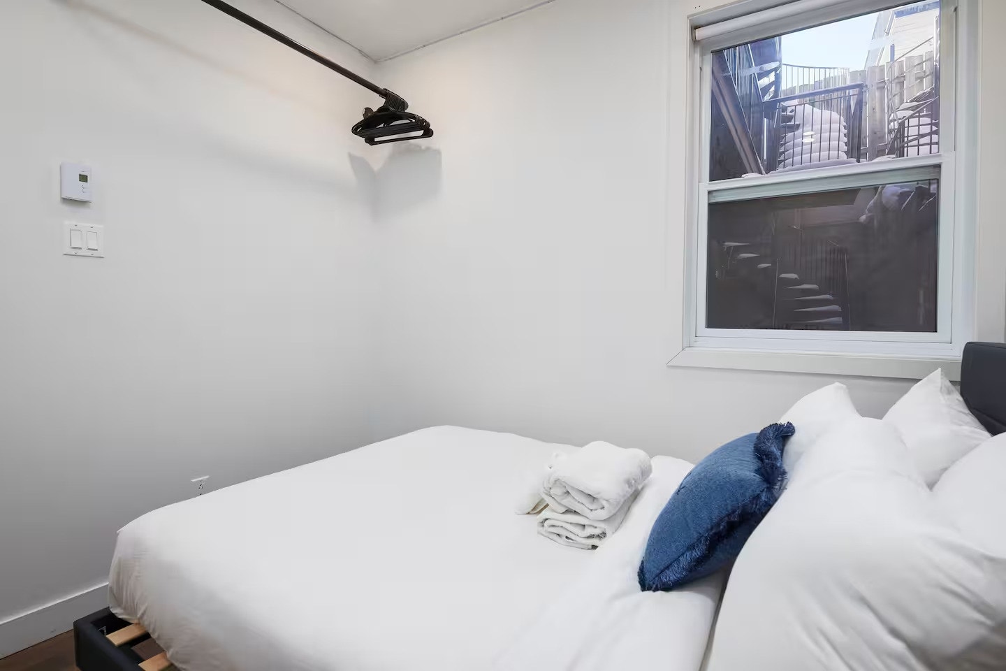 Room in a shared apartment –​​Aug/Sept 2026 – Plateau Mont-Royal — photo 1