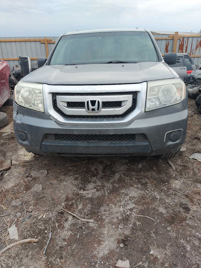 2009 Honda Pilot Parts out  in Auto Body Parts in Winnipeg