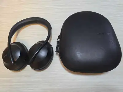 Bose Noise Cancelling Wireless Headphones 700, View more