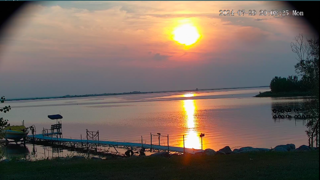 4 Season Cozy Rustic Loft Cabin for Rent at Last Mountain Lake in Saskatchewan in Canada - Image 2