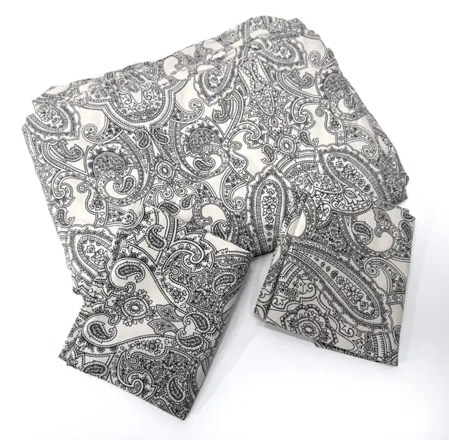 IKEA Jättevallmo Twin Duvet Cover Set With Two Pillow Shams in Bedding in Ottawa - Image 2