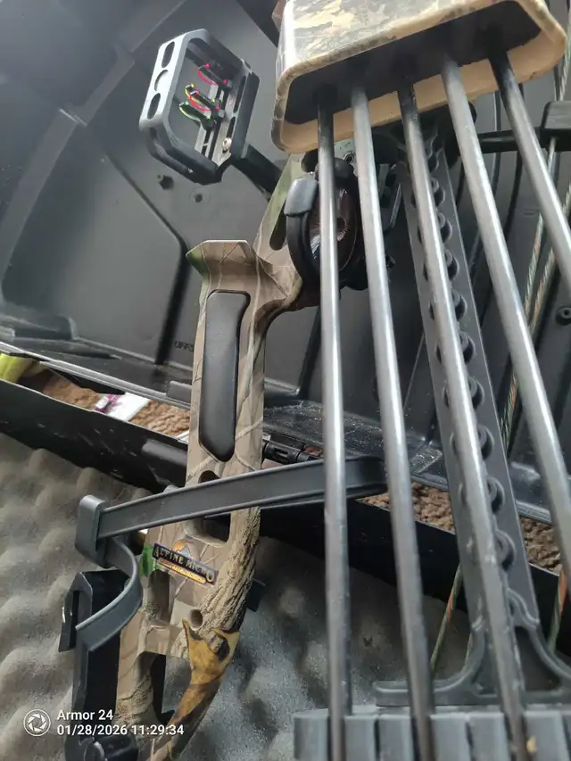 compound bows for sale  in Fishing, Camping & Outdoors in Winnipeg - Image 4