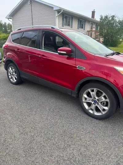 ** POSTING FOR A FRIEND*** 2014 Ford Escape titanium * 231,351 km * Inspected until 2027 * Heated se...