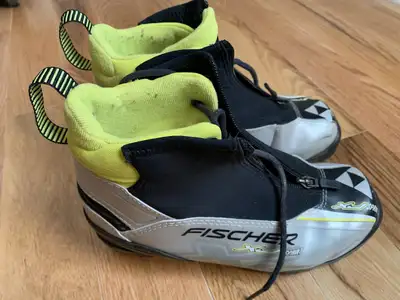 Fischer Cross Country Ski Boots Size 36 NNN, View more