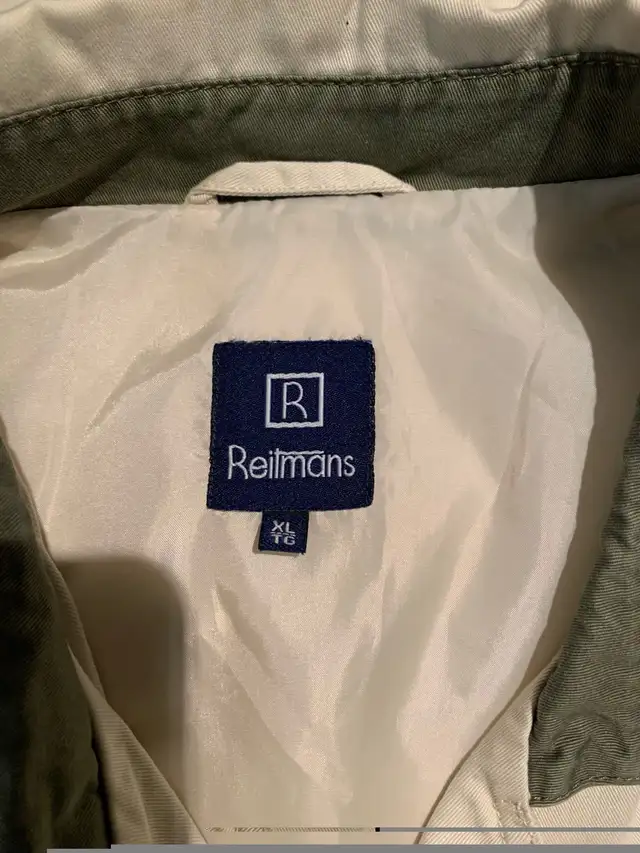 Coat lightweight lady size XL in Women's - Tops & Outerwear in Kitchener / Waterloo - Image 3