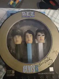 Elvis Pez sealed with CD