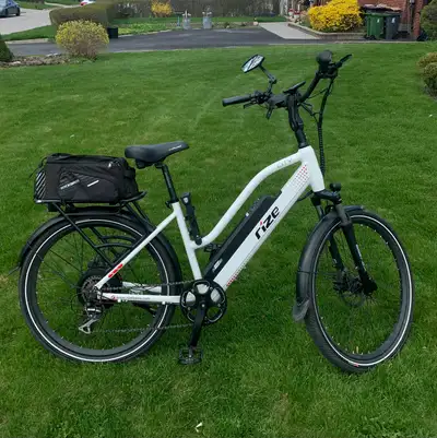 Rize  City e -Bike , (gently used), View more
