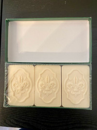 New in Box set of 3 large Pomegranate Soaps from Italy