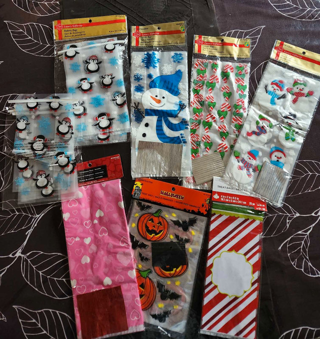 Themed Cellophane Treat Bags in Hobbies & Crafts in Winnipeg