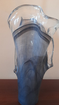 Murano replica handkerchief vase