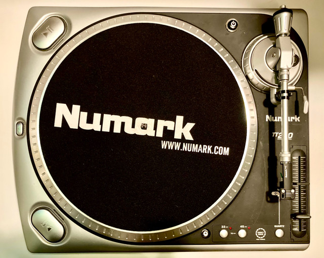 Numark TT200 Turntable with new Shure M44-7 cartridge /needle  in Performance & DJ Equipment in City of Halifax