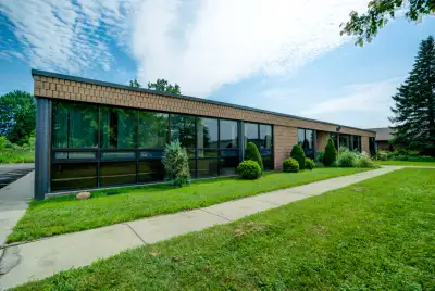 Professional Office Space Available in Hyde Park London, On! • 14,699 sf finished office • 90 parkin...