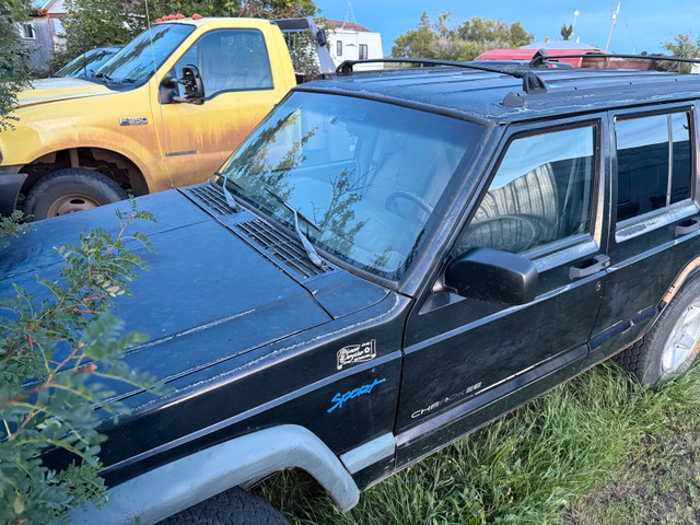 1998 Jeep Cherokee XJ in Cars & Trucks in Red Deer - Image 2